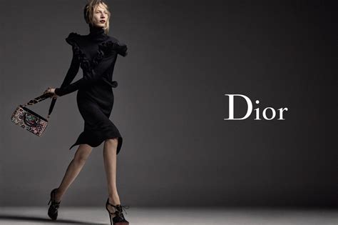 who does the dior advert